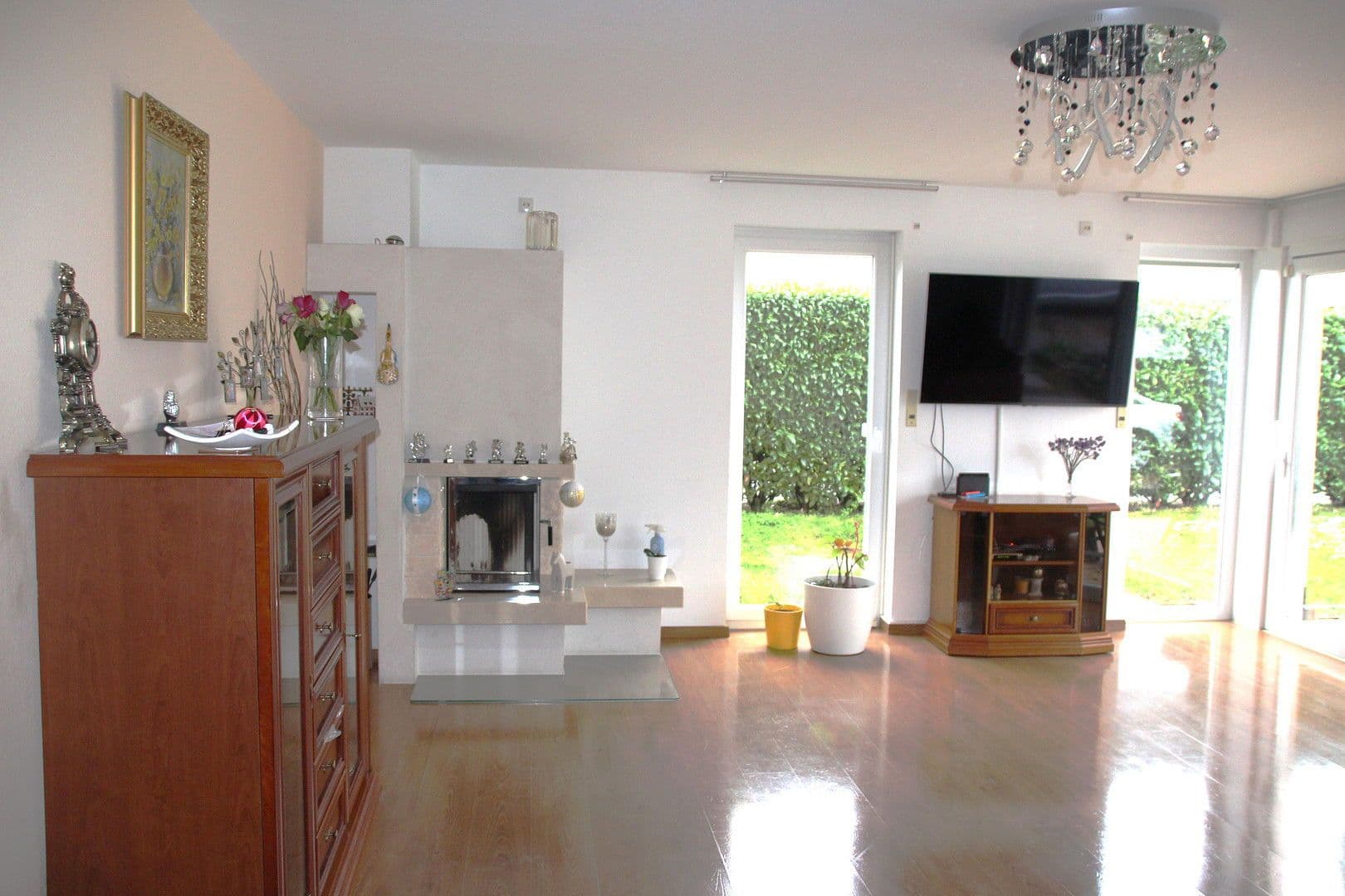 Prenájom domu 226 m², pozemek 450 m², Ottilie Widermuth Weg 2, Frankfurt am Main, Hesensko Prenájom domu 226 m², pozemek 450 m², Ottilie Widermuth Weg 2, Frankfurt am Main, Hesensko