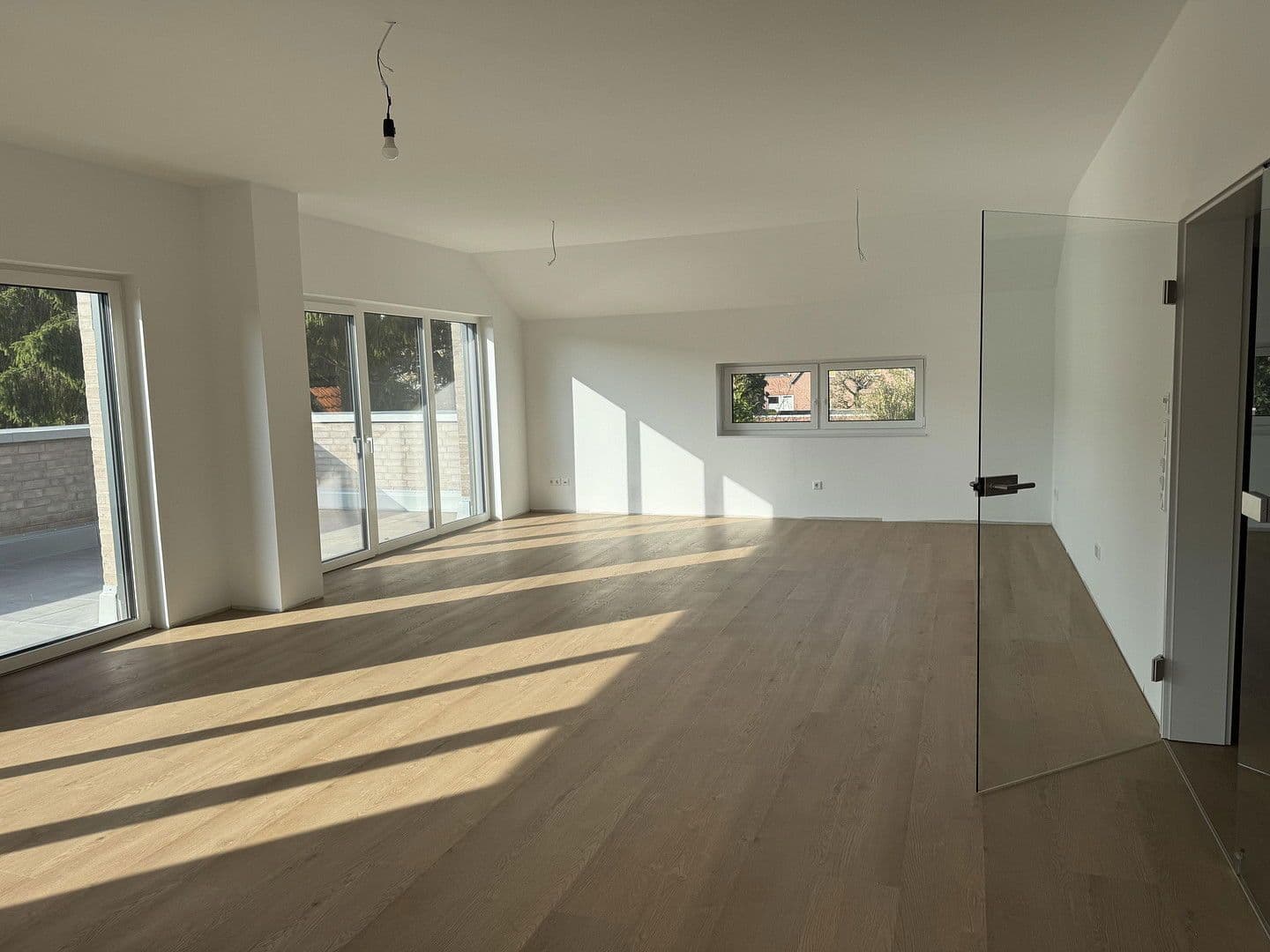 Prenájom bytu 3-izbový 150 m², Neustadt am Rübenberge, Dolné Sasko Prenájom bytu 3-izbový 150 m², Neustadt am Rübenberge, Dolné Sasko