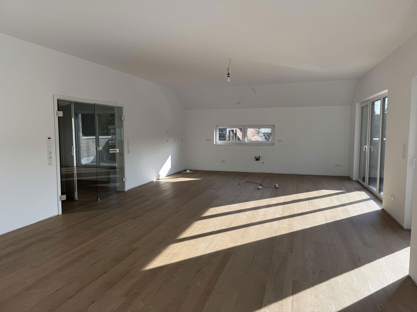 Prenájom bytu 3-izbový 150 m², Neustadt am Rübenberge, Dolné Sasko Prenájom bytu 3-izbový 150 m², Neustadt am Rübenberge, Dolné Sasko