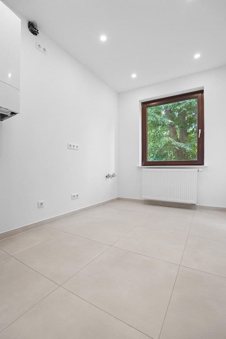 Prenájom bytu 3-izbový 66 m², Bremen, Brémy Prenájom bytu 3-izbový 66 m², Bremen, Brémy