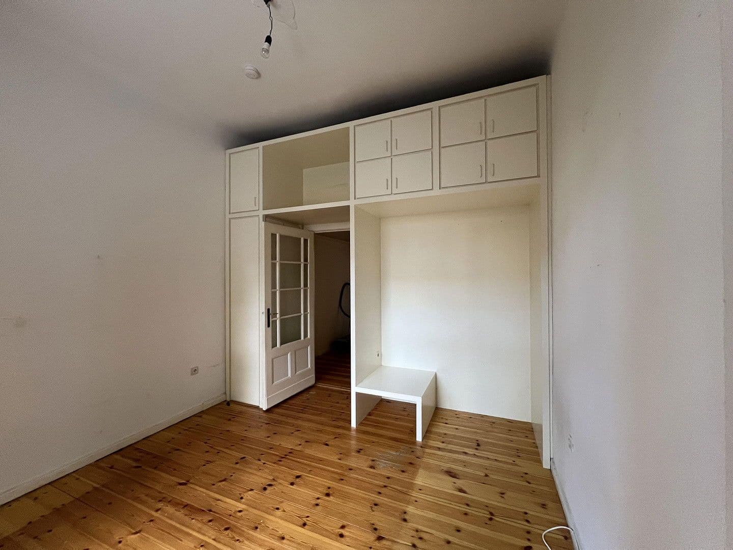 Predaj bytu 4-izbový 116 m², Berlin, Berlín Predaj bytu 4-izbový 116 m², Berlin, Berlín