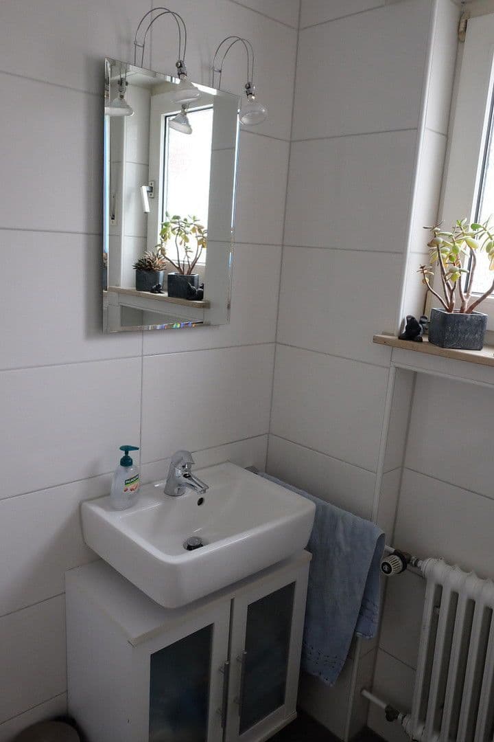 Prenájom domu 175 m², pozemek 397 m², Mülheim-Kärlich, Porýnie-Falcko Prenájom domu 175 m², pozemek 397 m², Mülheim-Kärlich, Porýnie-Falcko