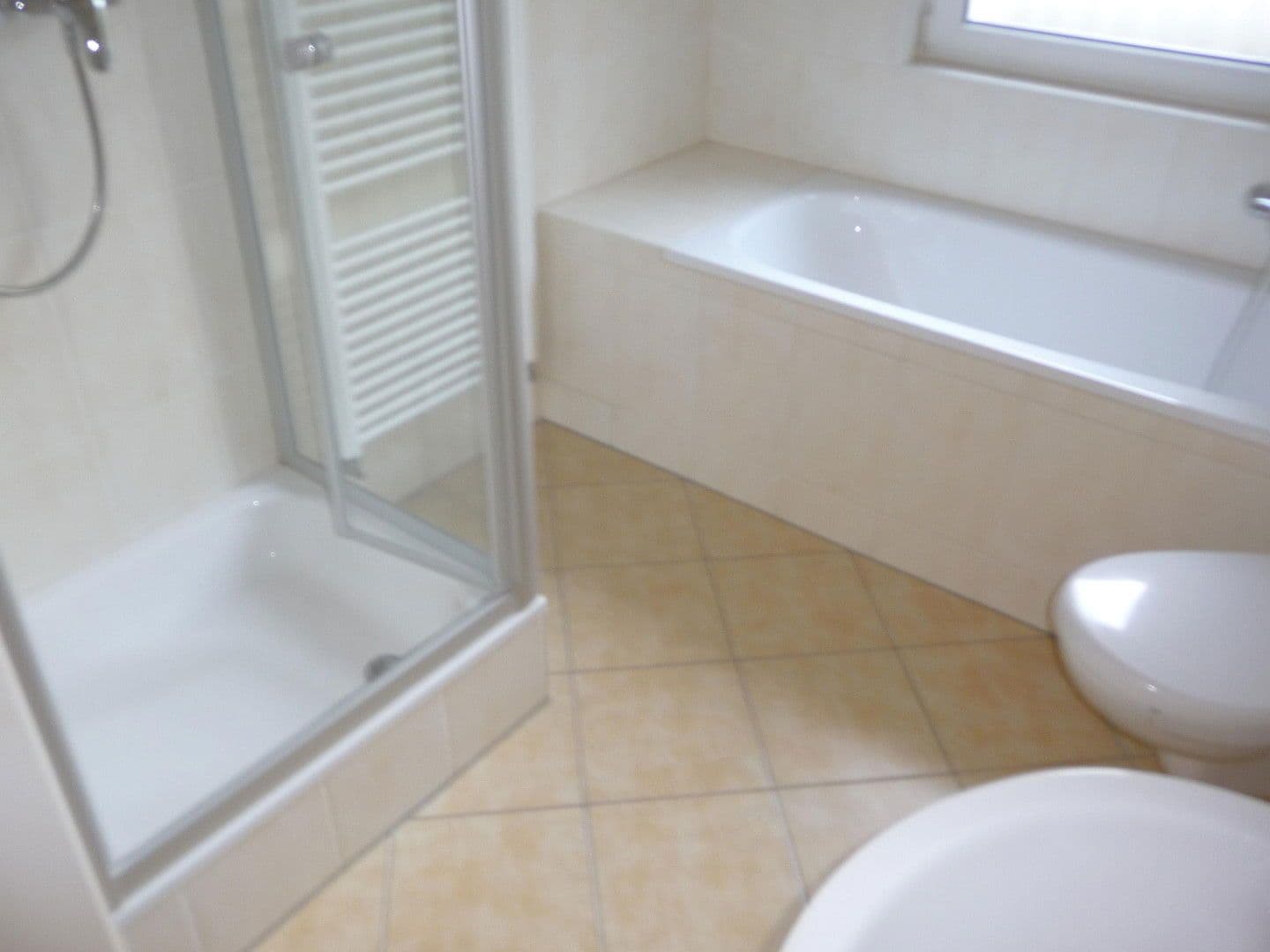 Prenájom bytu 2-izbový 61 m², Köln, Severné Porýnie - Westfálsko Prenájom bytu 2-izbový 61 m², Köln, Severné Porýnie - Westfálsko