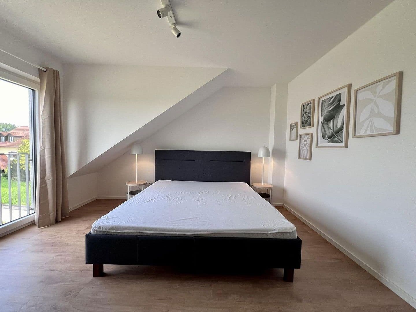 Prenájom bytu 2-izbový 65 m², Langenbach, Bavorsko Prenájom bytu 2-izbový 65 m², Langenbach, Bavorsko