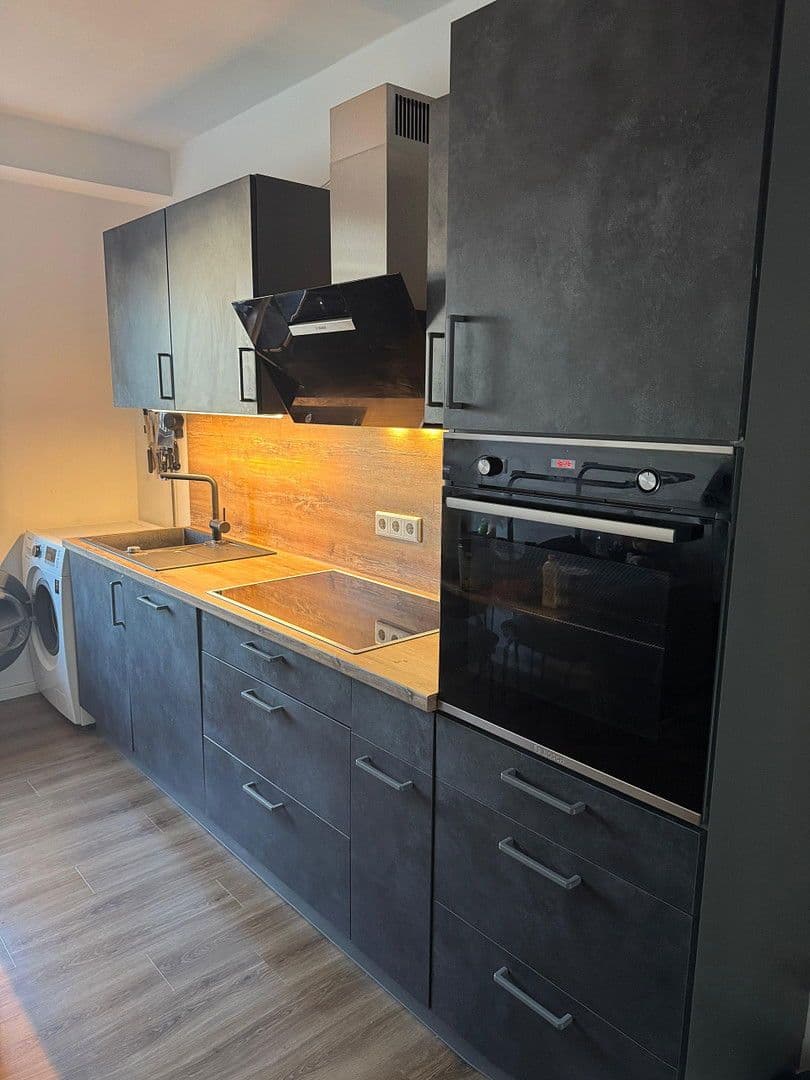 Prenájom bytu 2-izbový 55 m², Gutenbergstrasse 25, Fürth, Bavorsko Prenájom bytu 2-izbový 55 m², Gutenbergstrasse 25, Fürth, Bavorsko