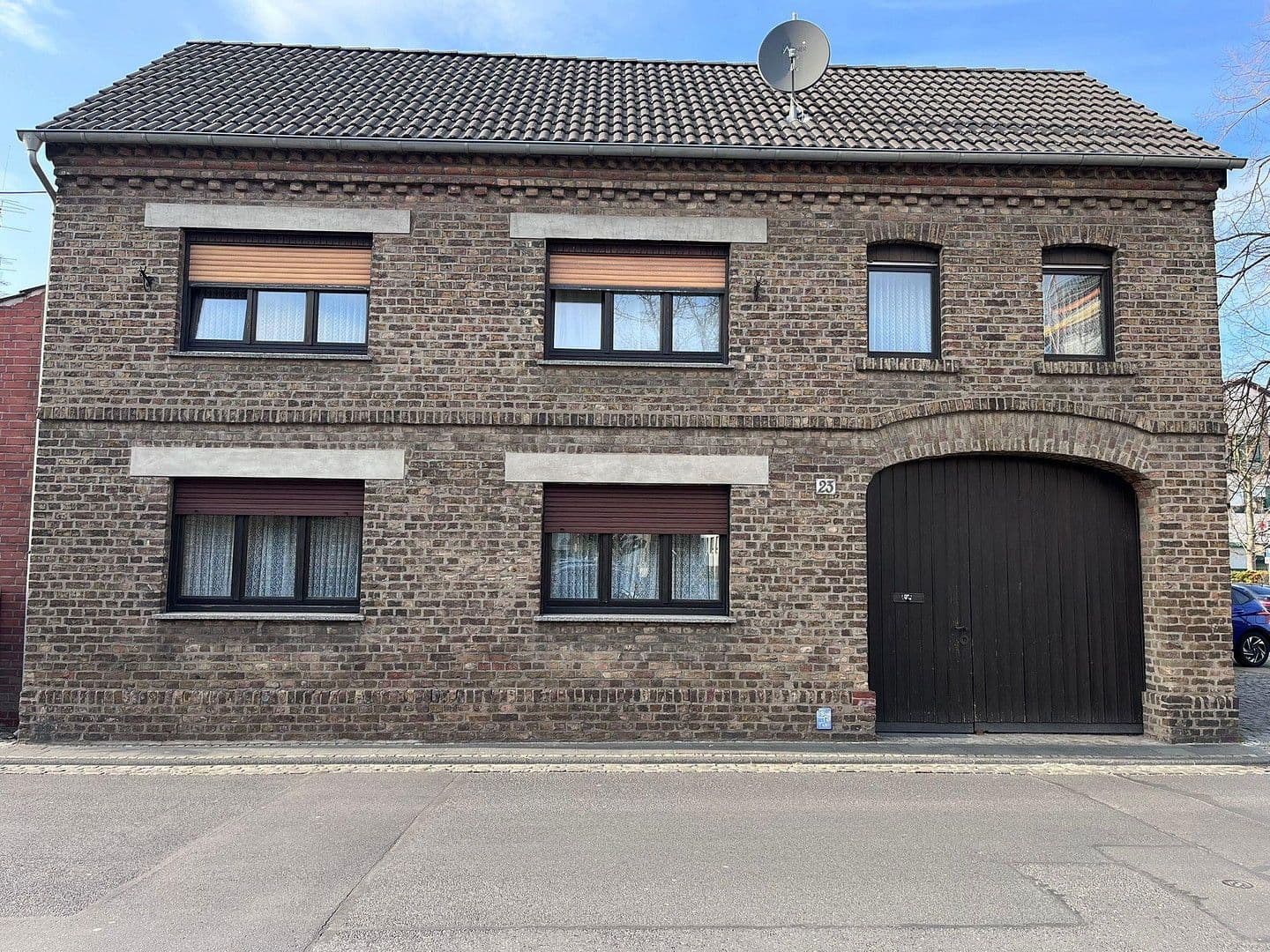 Predaj domu 128 m², pozemek 622 m², Niederkassel, Severné Porýnie - Westfálsko Predaj domu 128 m², pozemek 622 m², Niederkassel, Severné Porýnie - Westfálsko
