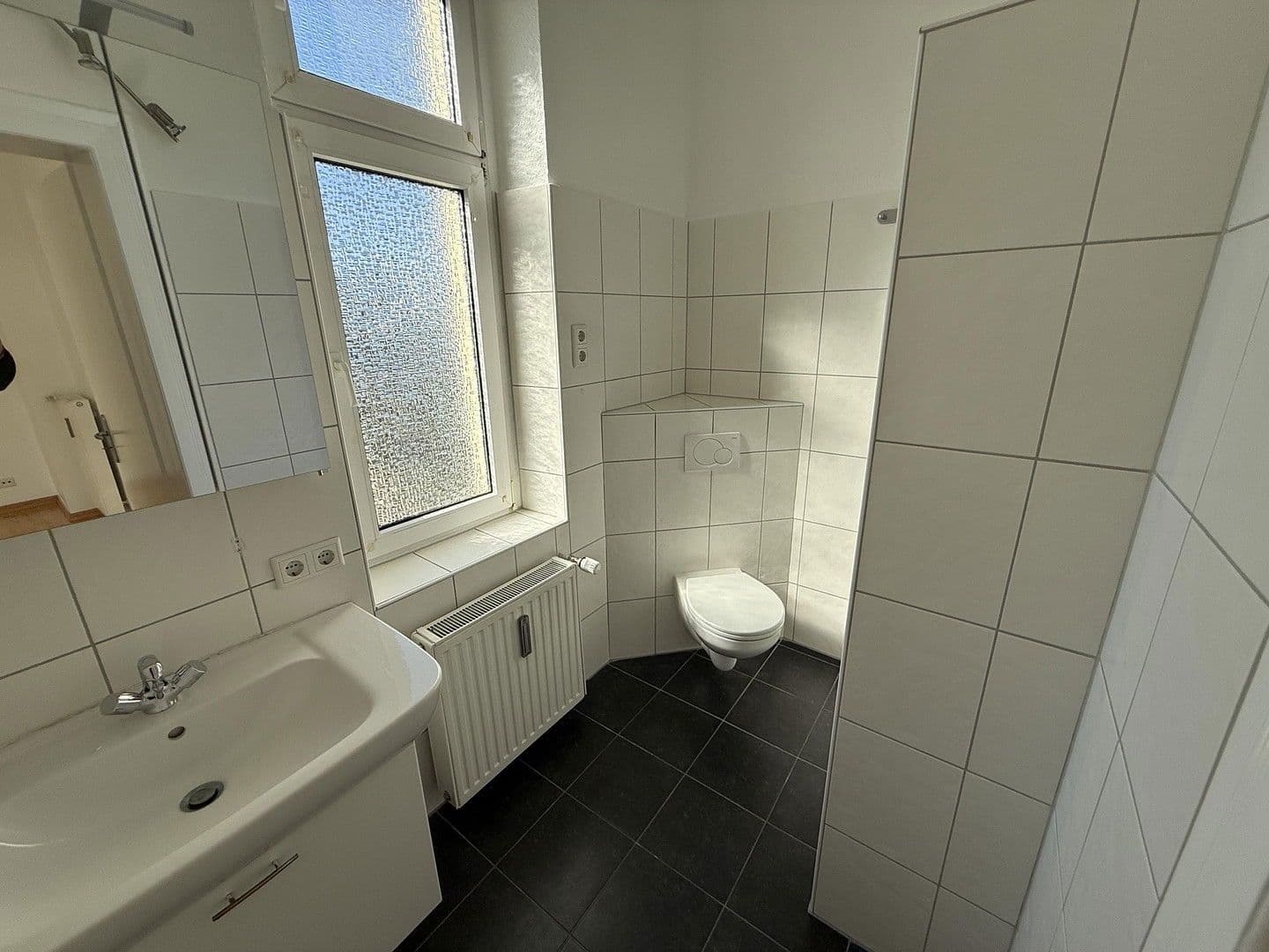 Prenájom bytu 3-izbový 81 m², Solingen, Severné Porýnie - Westfálsko Prenájom bytu 3-izbový 81 m², Solingen, Severné Porýnie - Westfálsko