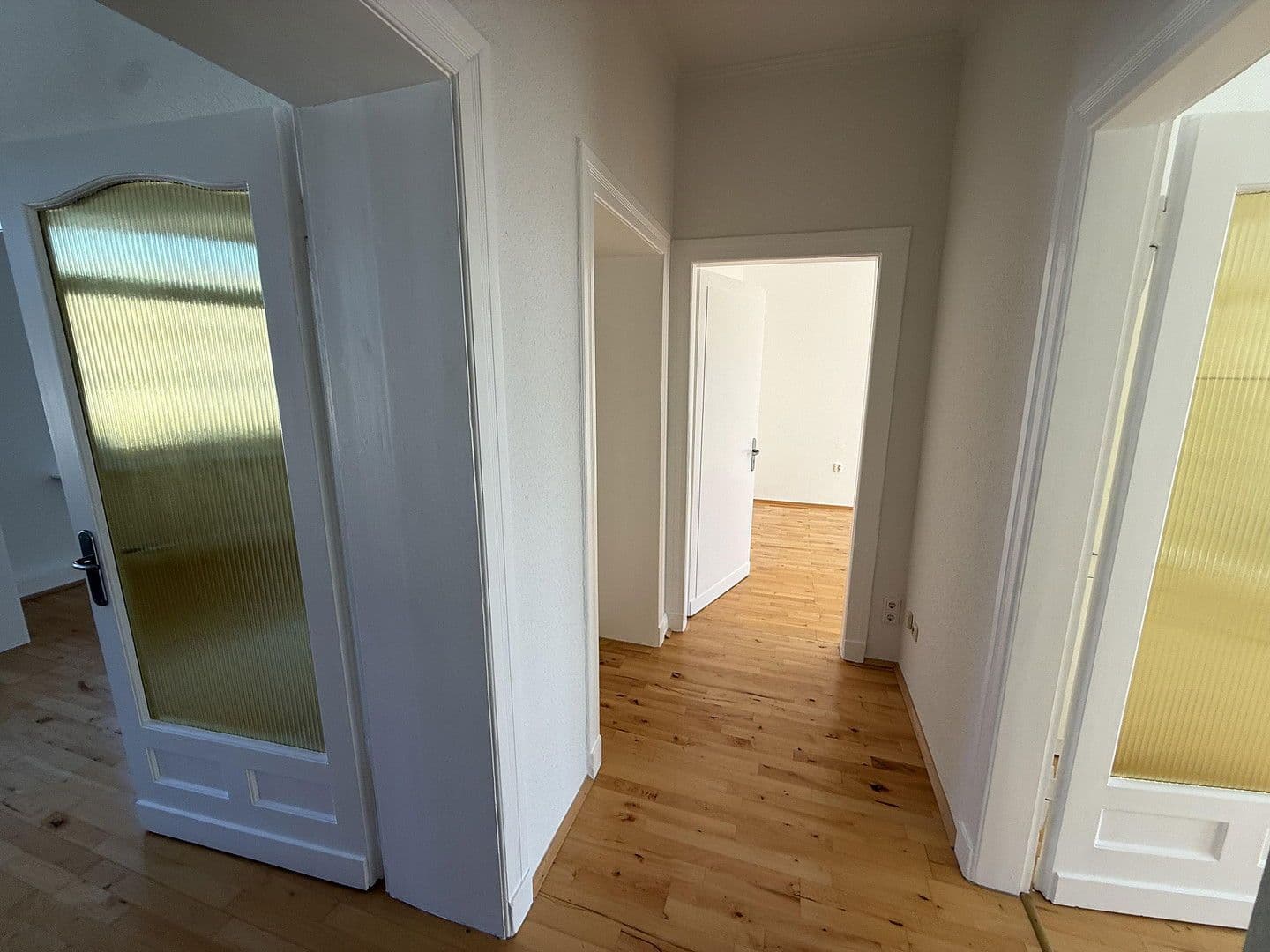 Prenájom bytu 3-izbový 81 m², Solingen, Severné Porýnie - Westfálsko Prenájom bytu 3-izbový 81 m², Solingen, Severné Porýnie - Westfálsko