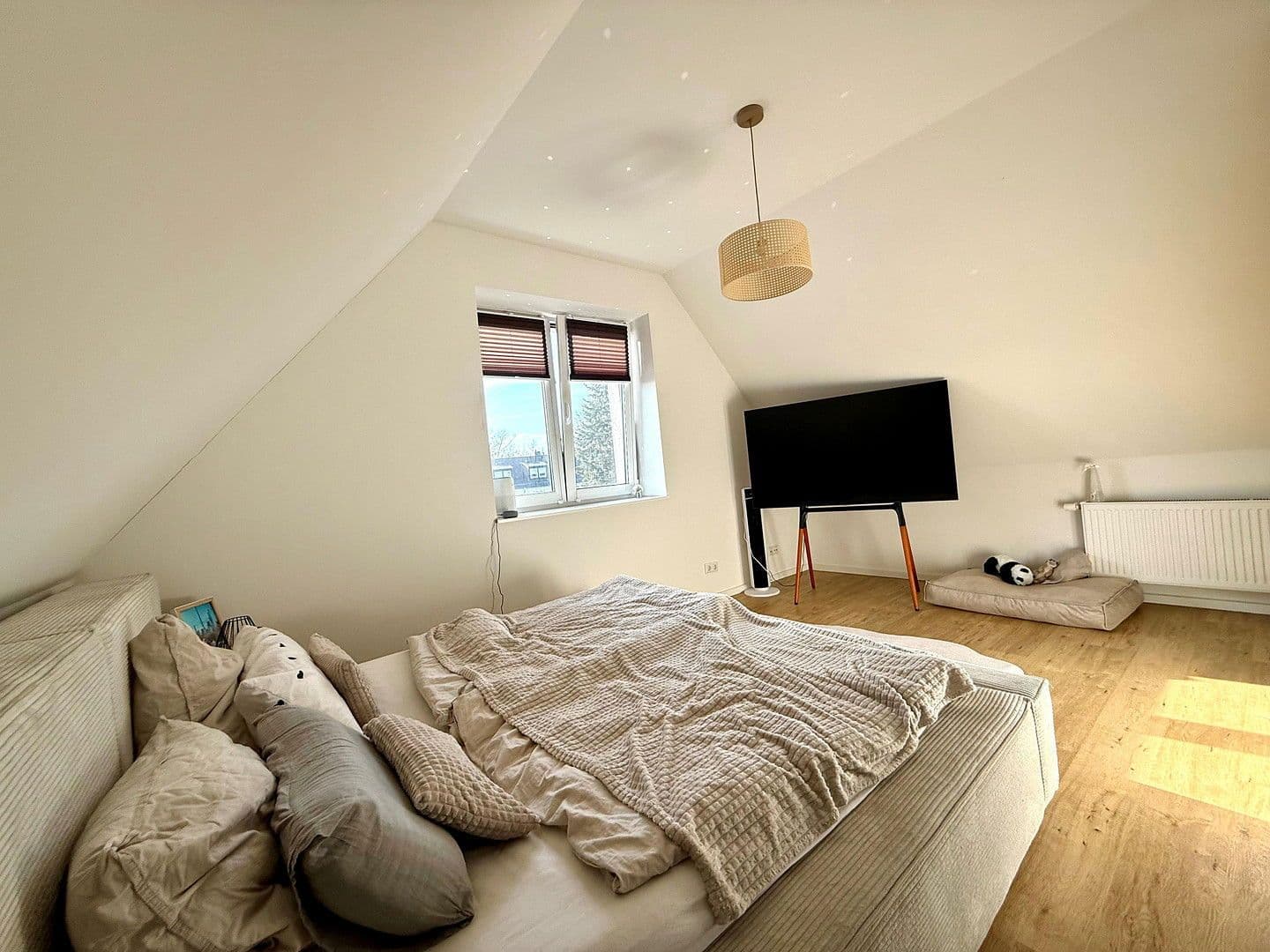 Prenájom bytu 2-izbový 91 m², Hindenburgstr. 30, Langenhagen, Dolné Sasko Prenájom bytu 2-izbový 91 m², Hindenburgstr. 30, Langenhagen, Dolné Sasko