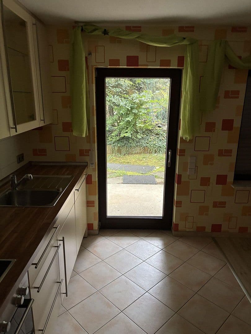 Prenájom bytu 4-izbový 96 m², Schöntal, Bádensko-Wurttembersko Prenájom bytu 4-izbový 96 m², Schöntal, Bádensko-Wurttembersko