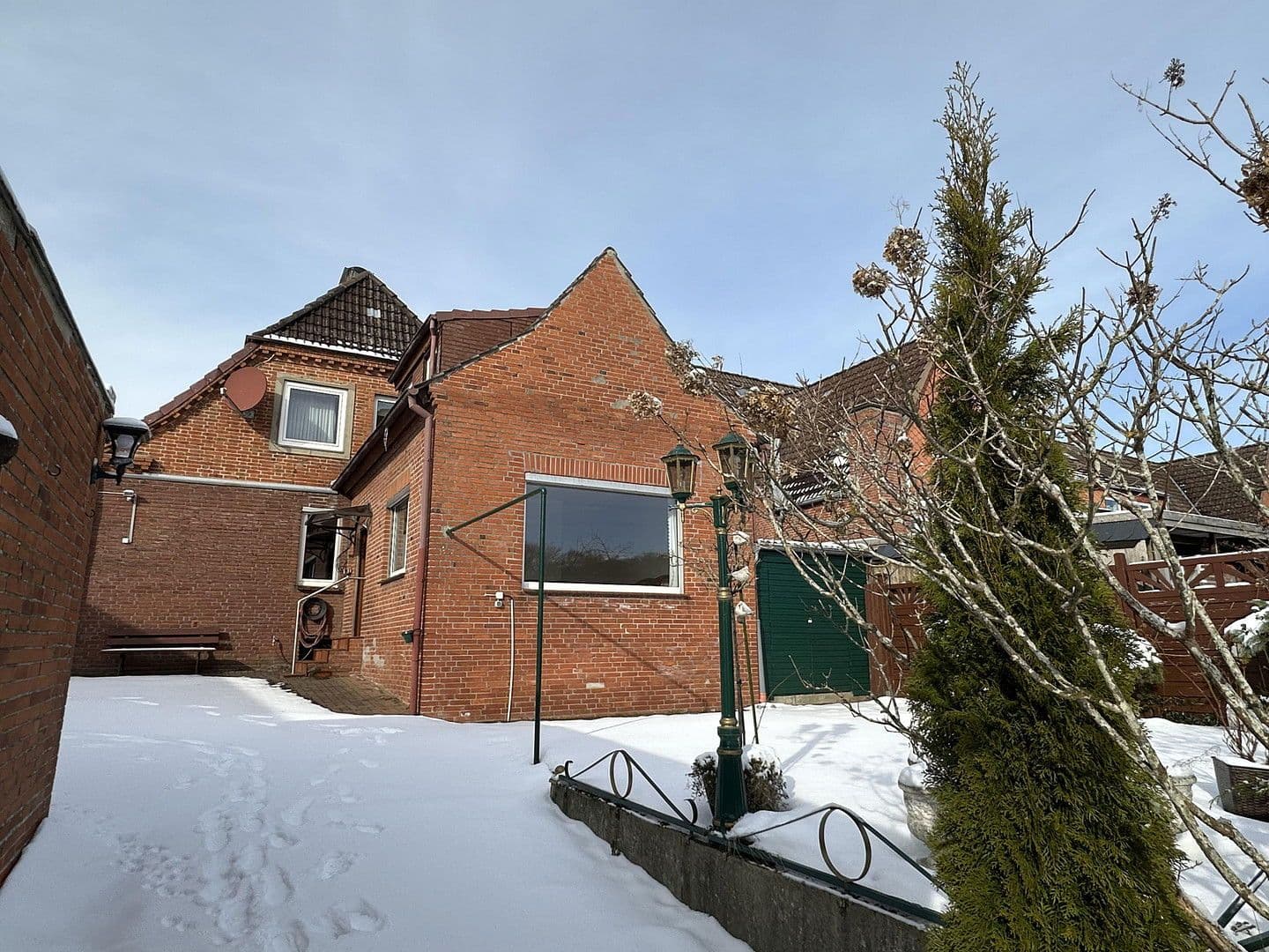 Predaj domu 120 m², pozemek 2.000 m², Kiel, Šlezvicko-Holštajnsko Predaj domu 120 m², pozemek 2.000 m², Kiel, Šlezvicko-Holštajnsko