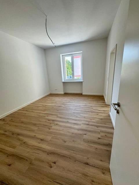 Prenájom bytu 1-izbový 35 m², Karlsruhe, Bádensko-Wurttembersko Prenájom bytu 1-izbový 35 m², Karlsruhe, Bádensko-Wurttembersko