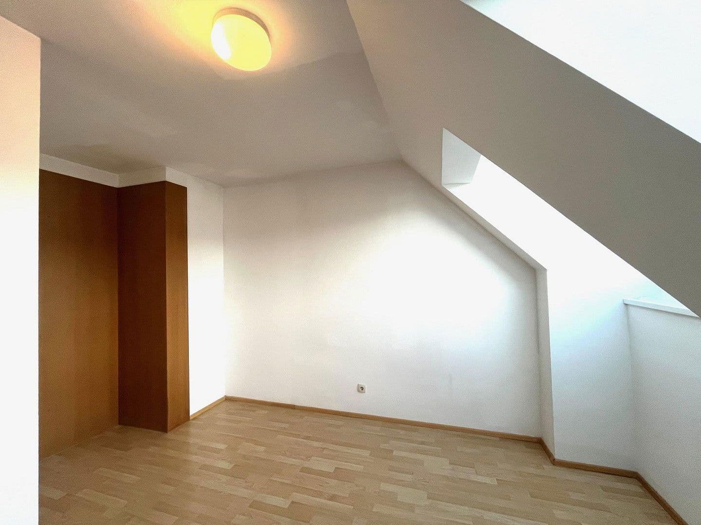 Predaj bytu 2-izbový 68 m², Wien, Viedeň Predaj bytu 2-izbový 68 m², Wien, Viedeň