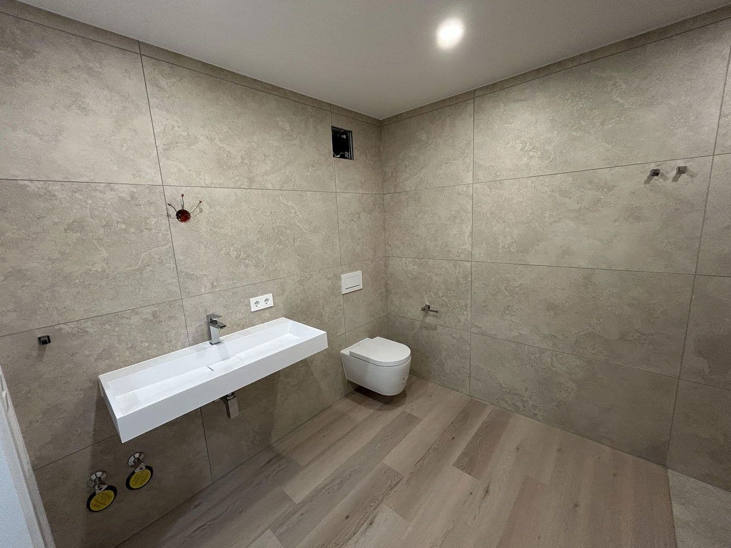 Prenájom bytu 3-izbový 90 m², Scheckertstrasse 2, Zell am Main, Bavorsko Prenájom bytu 3-izbový 90 m², Scheckertstrasse 2, Zell am Main, Bavorsko