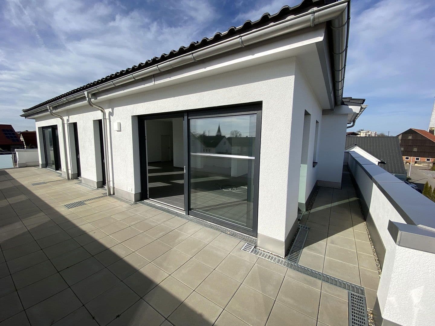 Prenájom bytu 5-izbový 136 m², Schellingstr. 11, Schwäbisch Gmünd, Bádensko-Wurttembersko Prenájom bytu 5-izbový 136 m², Schellingstr. 11, Schwäbisch Gmünd, Bádensko-Wurttembersko