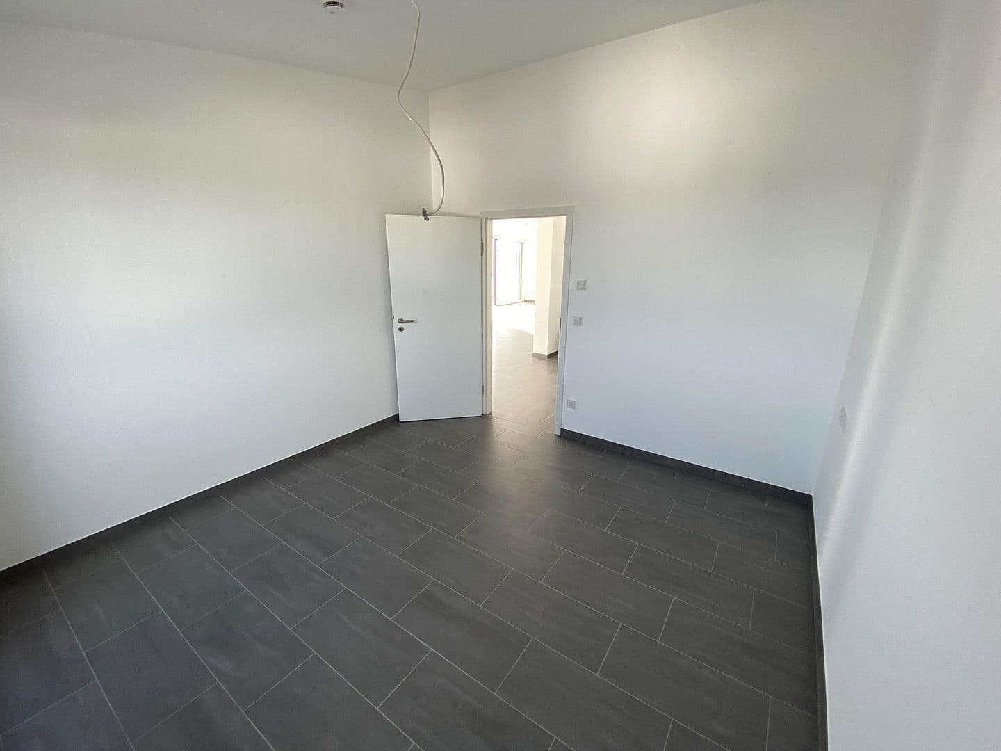 Prenájom bytu 5-izbový 136 m², Schellingstr. 11, Schwäbisch Gmünd, Bádensko-Wurttembersko Prenájom bytu 5-izbový 136 m², Schellingstr. 11, Schwäbisch Gmünd, Bádensko-Wurttembersko