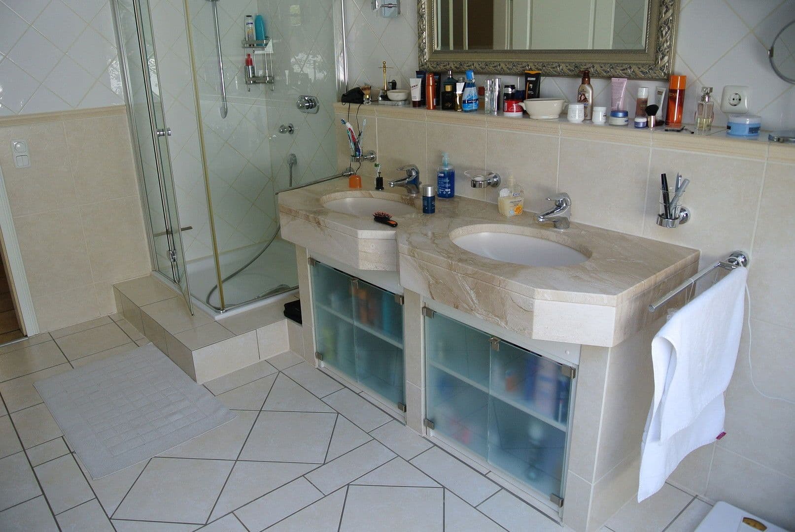 Predaj domu 143 m², pozemek 341 m², Königsberger Straße 25b, Roetgen, Severné Porýnie - Westfálsko Predaj domu 143 m², pozemek 341 m², Königsberger Straße 25b, Roetgen, Severné Porýnie - Westfálsko