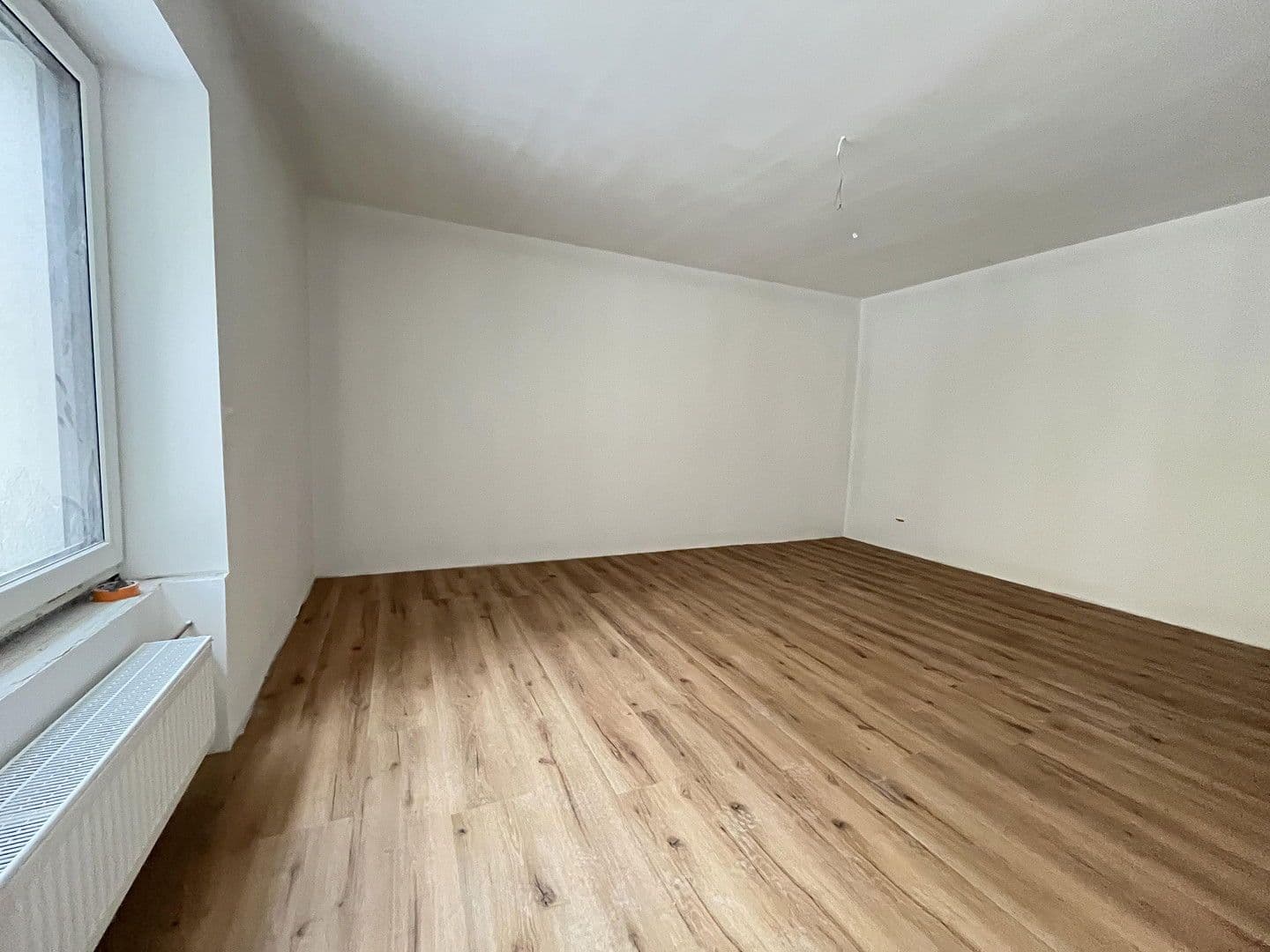 Prenájom bytu 3-izbový 100 m², Bad Kreuznach, Porýnie-Falcko Prenájom bytu 3-izbový 100 m², Bad Kreuznach, Porýnie-Falcko