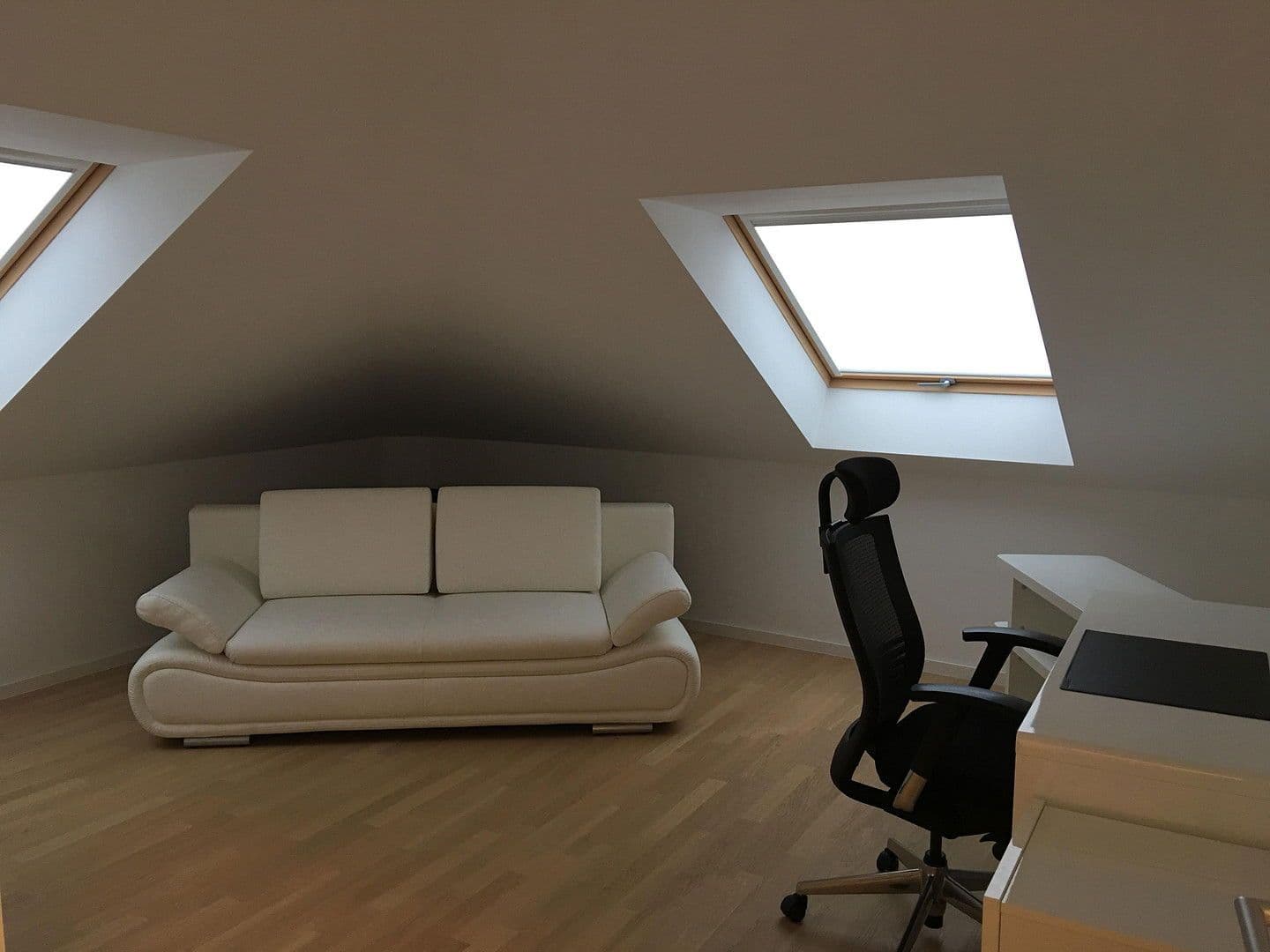 Predaj bytu 3-izbový 160 m², Heinickeweg 15, Berlin, Berlín Predaj bytu 3-izbový 160 m², Heinickeweg 15, Berlin, Berlín