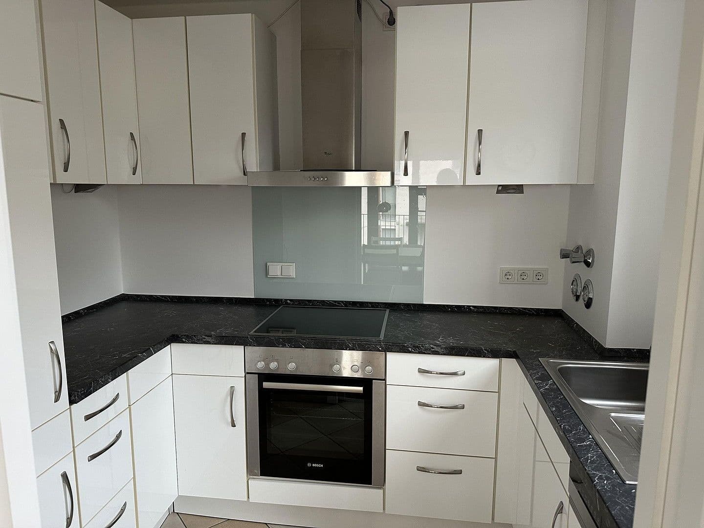 Prenájom bytu 3-izbový 80 m², Garching, Bavorsko Prenájom bytu 3-izbový 80 m², Garching, Bavorsko