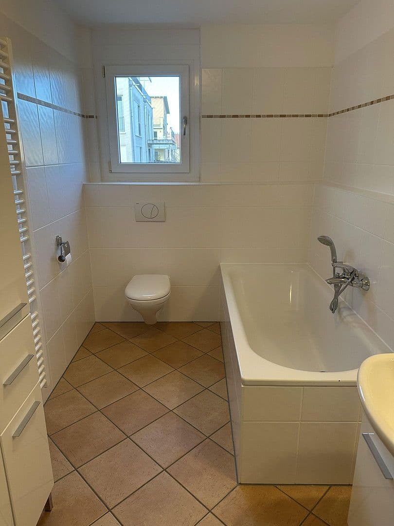 Prenájom bytu 3-izbový 80 m², Garching, Bavorsko Prenájom bytu 3-izbový 80 m², Garching, Bavorsko