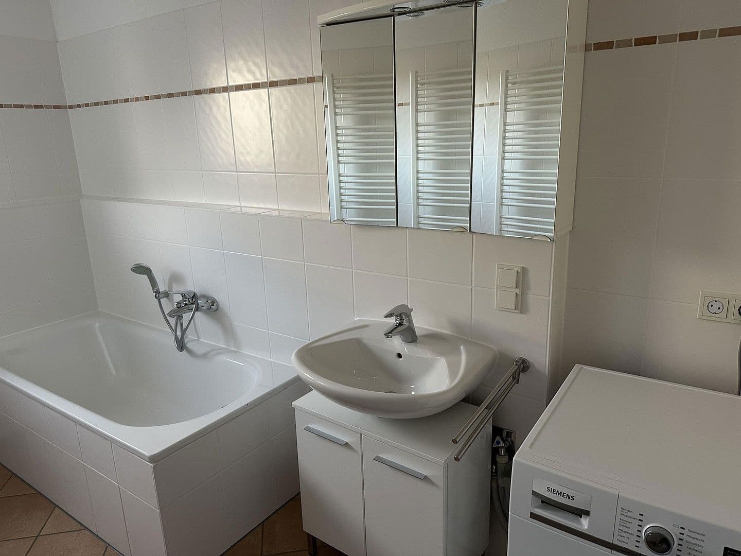 Prenájom bytu 3-izbový 80 m², Garching, Bavorsko Prenájom bytu 3-izbový 80 m², Garching, Bavorsko