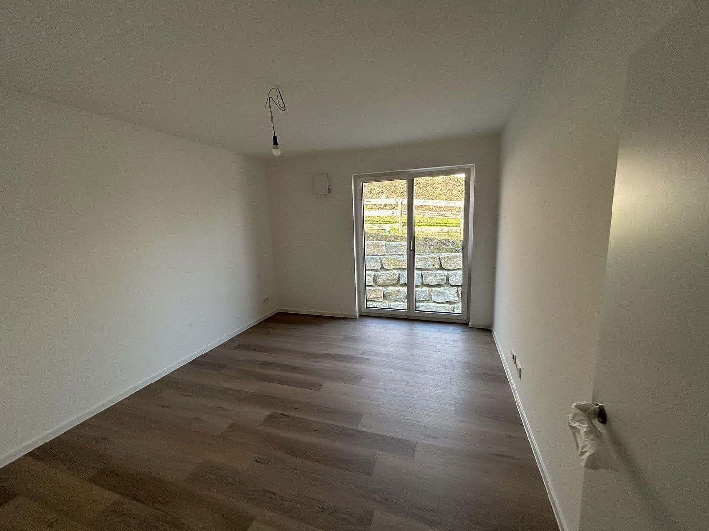 Prenájom bytu 3-izbový 110 m², Scheckertstrasse 2, Zell am Main, Bavorsko Prenájom bytu 3-izbový 110 m², Scheckertstrasse 2, Zell am Main, Bavorsko