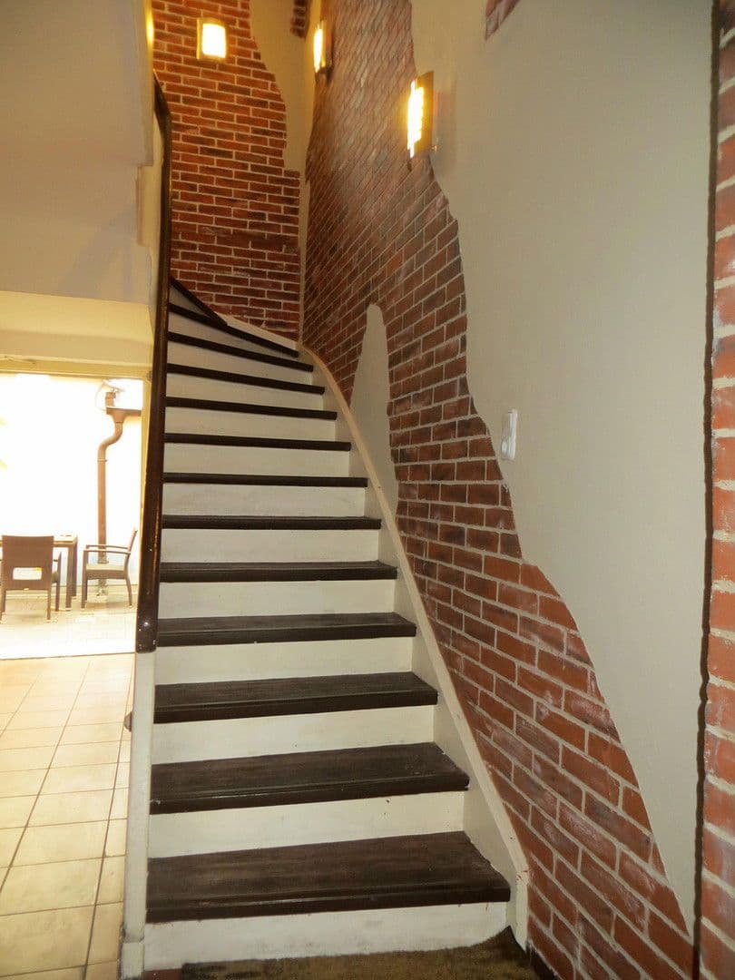 Predaj domu 110 m², pozemek 160 m², Neumarkt in der Oberpfalz, Bavorsko Predaj domu 110 m², pozemek 160 m², Neumarkt in der Oberpfalz, Bavorsko