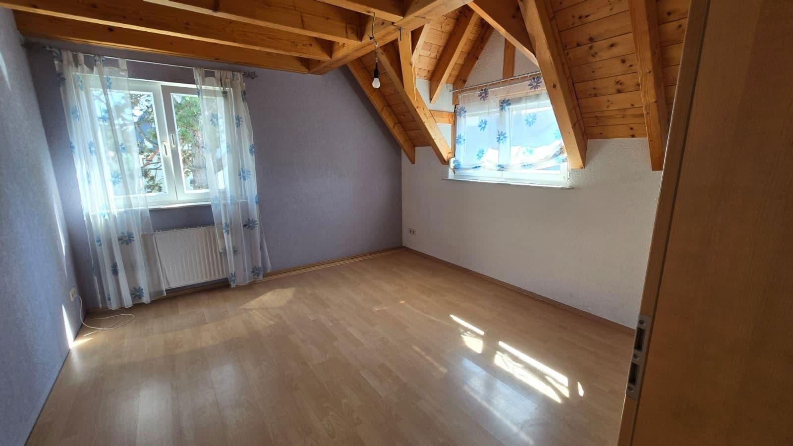 Predaj domu 258 m², pozemek 719 m², Wörth am Rhein, Porýnie-Falcko Predaj domu 258 m², pozemek 719 m², Wörth am Rhein, Porýnie-Falcko