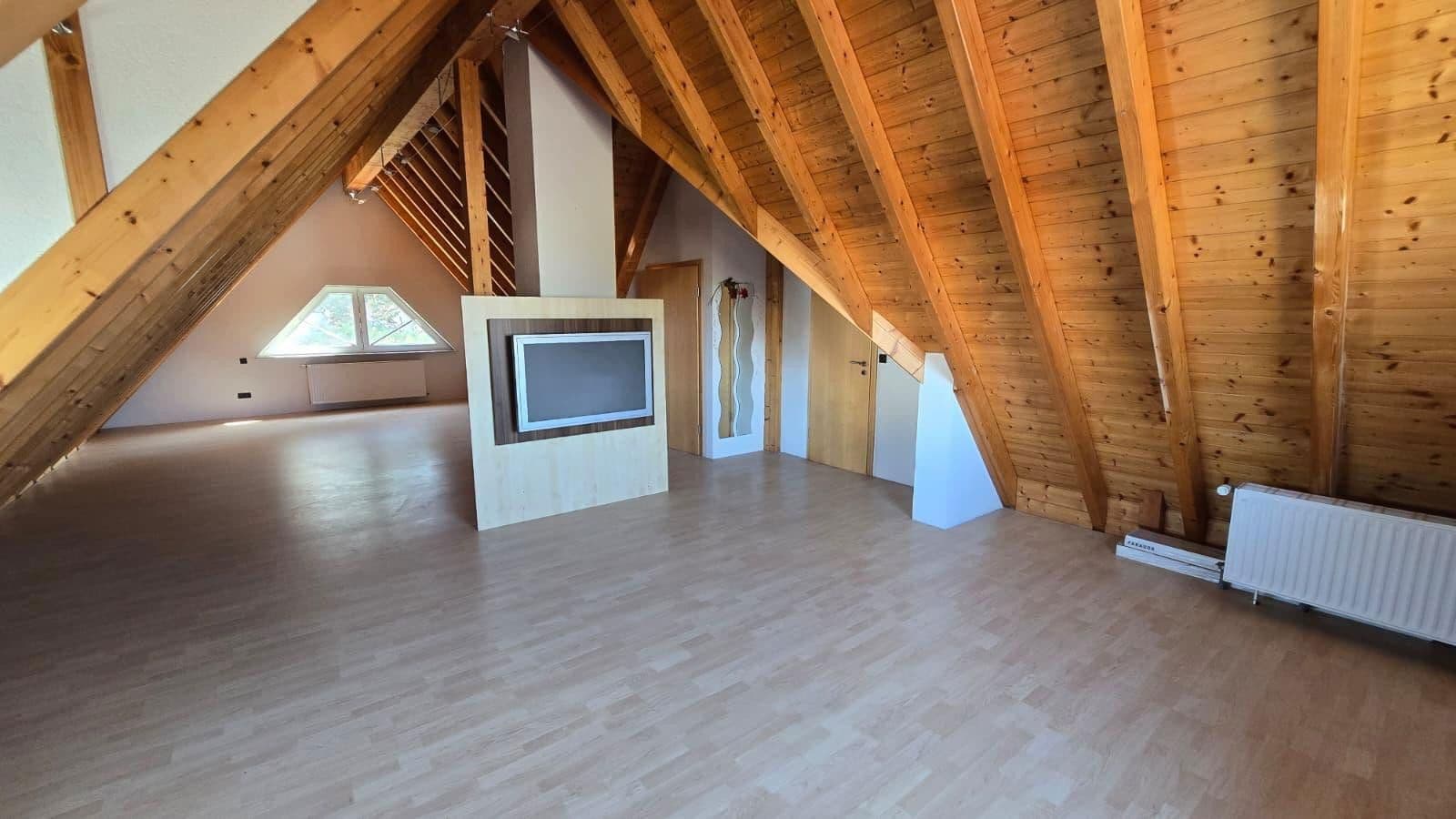Predaj domu 258 m², pozemek 719 m², Wörth am Rhein, Porýnie-Falcko Predaj domu 258 m², pozemek 719 m², Wörth am Rhein, Porýnie-Falcko