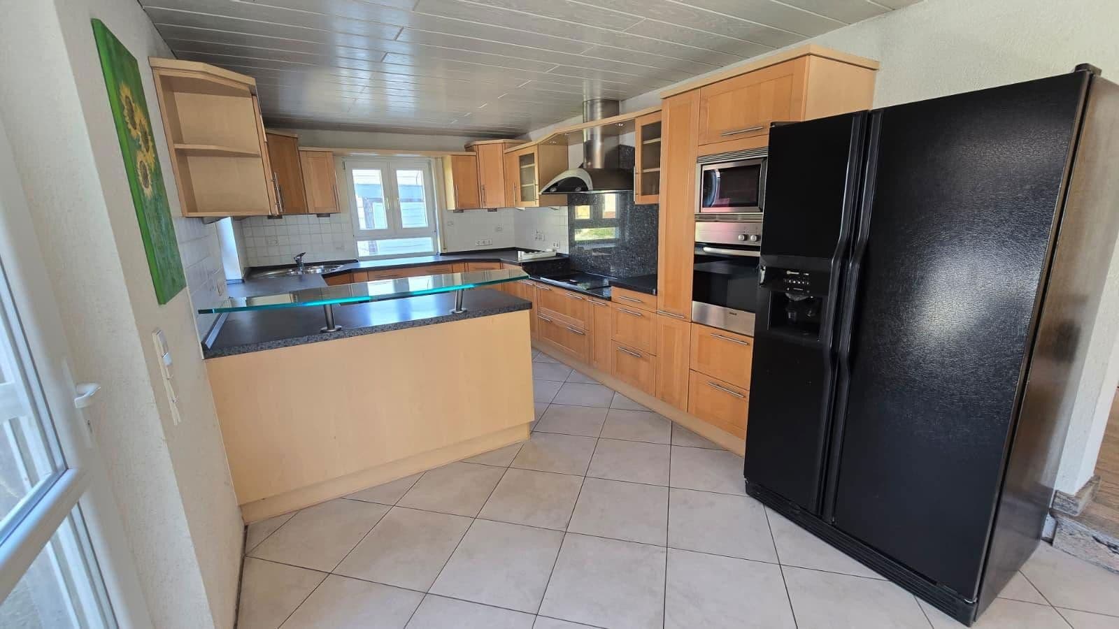 Predaj domu 258 m², pozemek 719 m², Wörth am Rhein, Porýnie-Falcko Predaj domu 258 m², pozemek 719 m², Wörth am Rhein, Porýnie-Falcko