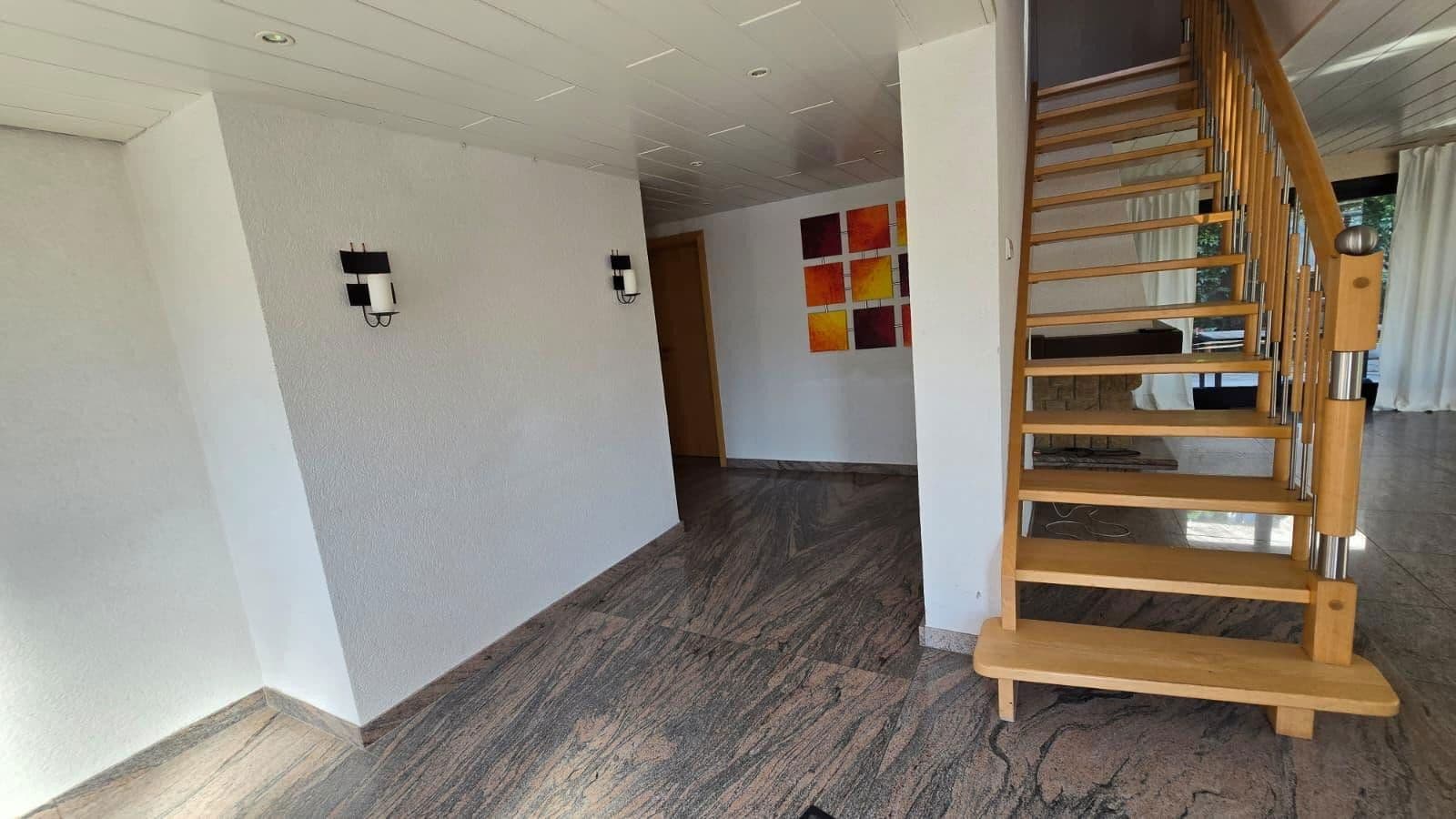Predaj domu 258 m², pozemek 719 m², Wörth am Rhein, Porýnie-Falcko Predaj domu 258 m², pozemek 719 m², Wörth am Rhein, Porýnie-Falcko