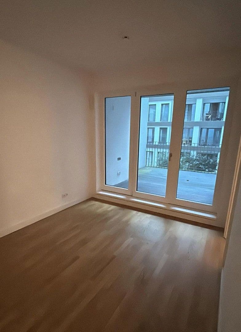 Prenájom bytu 3-izbový 80 m², Schützenstraße 41, Berlin Mitte, Berlín Prenájom bytu 3-izbový 80 m², Schützenstraße 41, Berlin Mitte, Berlín