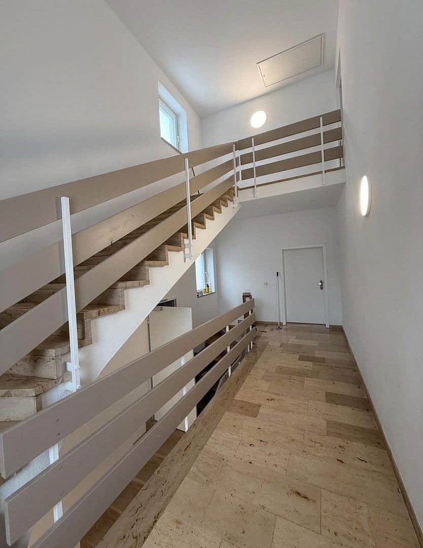 Prenájom bytu 2-izbový 119 m², Windsbach, Bavorsko Prenájom bytu 2-izbový 119 m², Windsbach, Bavorsko