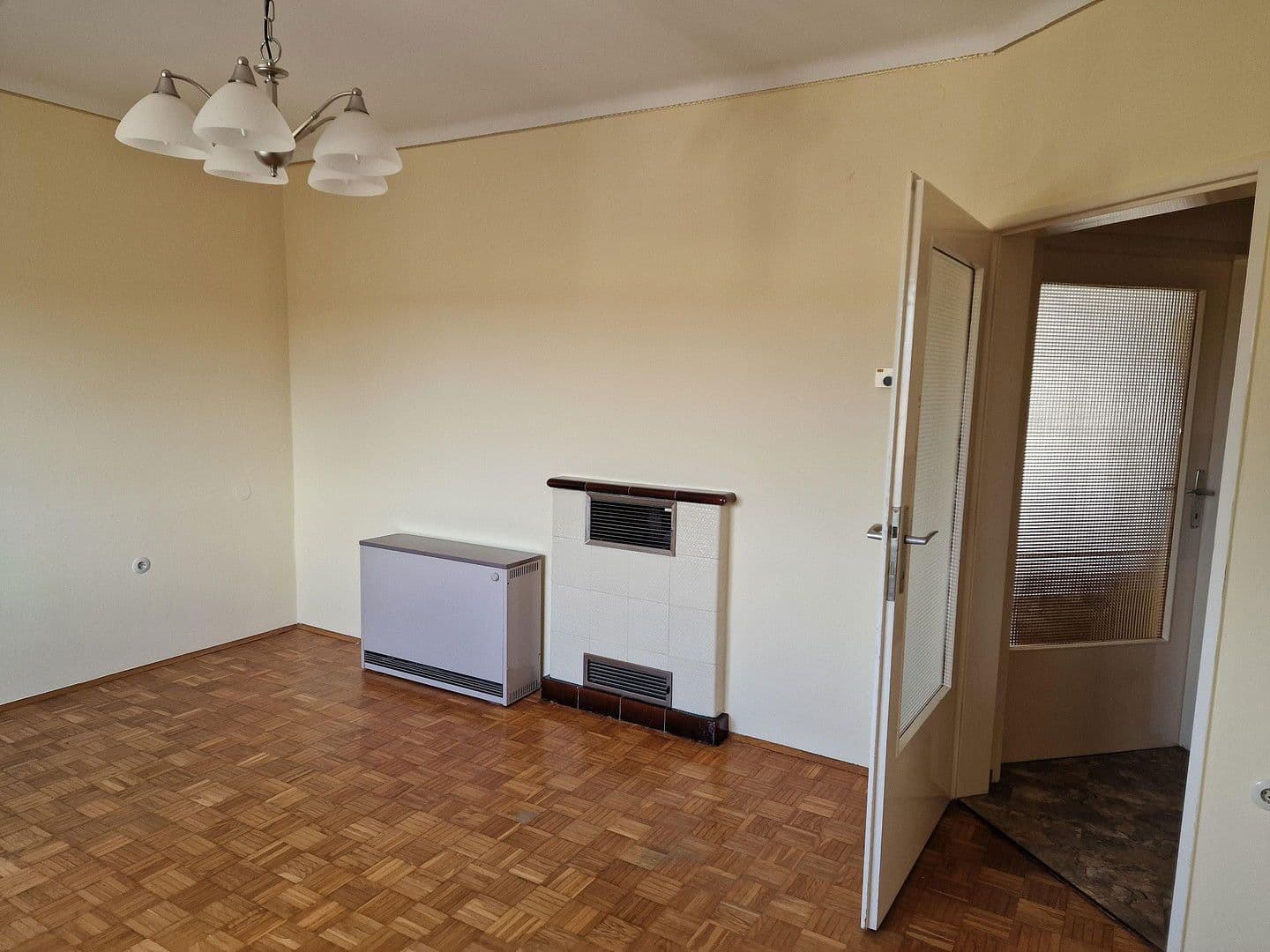 Prenájom bytu 3-izbový 87 m², Güssing, Burgenland Prenájom bytu 3-izbový 87 m², Güssing, Burgenland