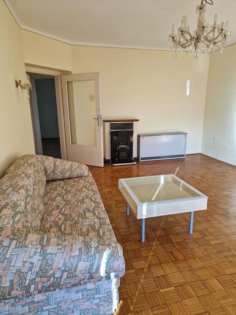 Prenájom bytu 3-izbový 87 m², Güssing, Burgenland Prenájom bytu 3-izbový 87 m², Güssing, Burgenland