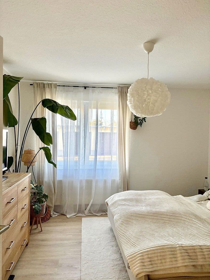 Prenájom bytu 3-izbový 86 m², Am Hollerbusch 16, Heuchelheim an der Lahn, Hesensko Prenájom bytu 3-izbový 86 m², Am Hollerbusch 16, Heuchelheim an der Lahn, Hesensko