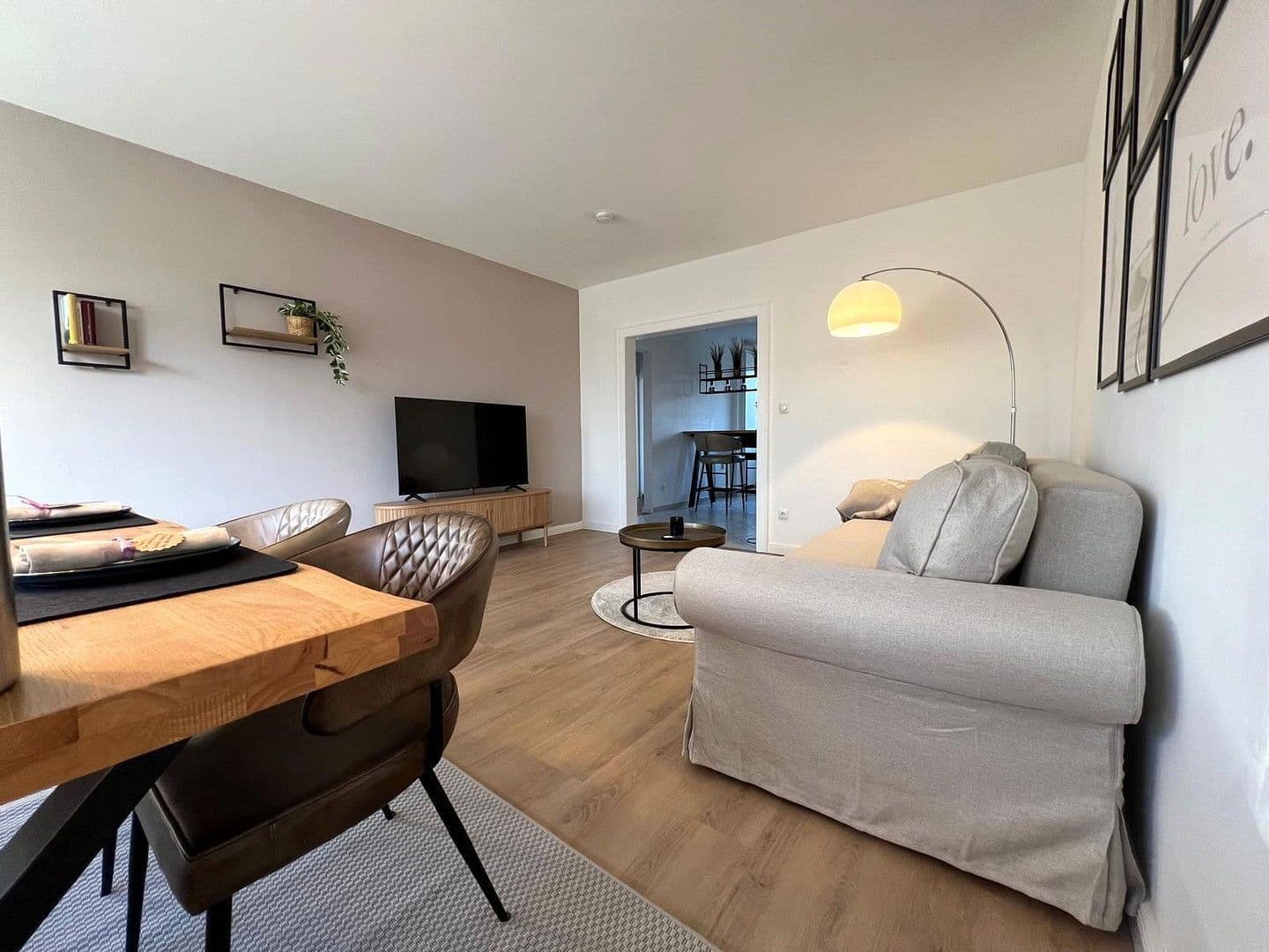 Prenájom bytu 3-izbový 70 m², Hamburg, Hamburg Prenájom bytu 3-izbový 70 m², Hamburg, Hamburg