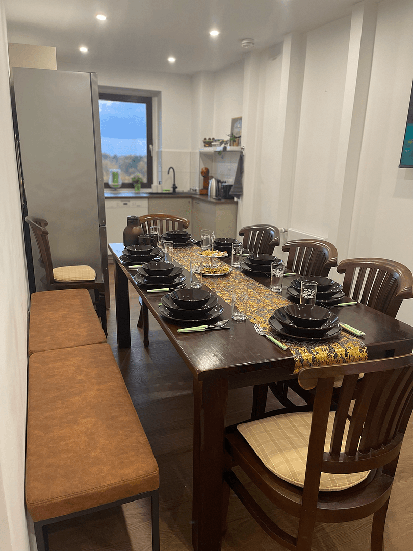 Prenájom bytu 5-izbový 120 m², Hamburg, Hamburg Prenájom bytu 5-izbový 120 m², Hamburg, Hamburg