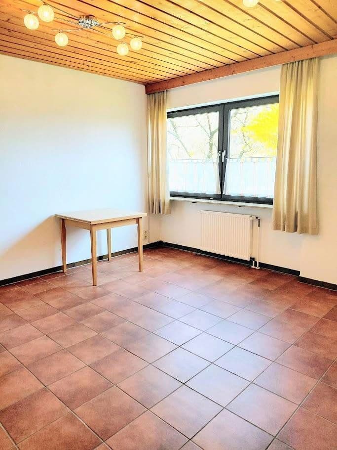 Prenájom bytu 3-izbový 83 m², Mömbris, Bavorsko Prenájom bytu 3-izbový 83 m², Mömbris, Bavorsko