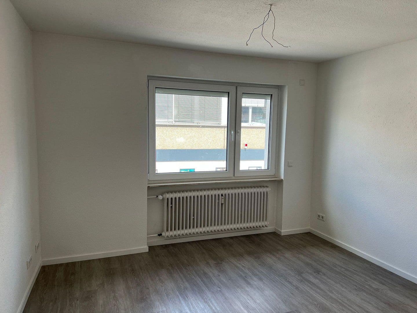 Prenájom bytu 1-izbový 12 m², Frankfurt am Main, Hesensko Prenájom bytu 1-izbový 12 m², Frankfurt am Main, Hesensko