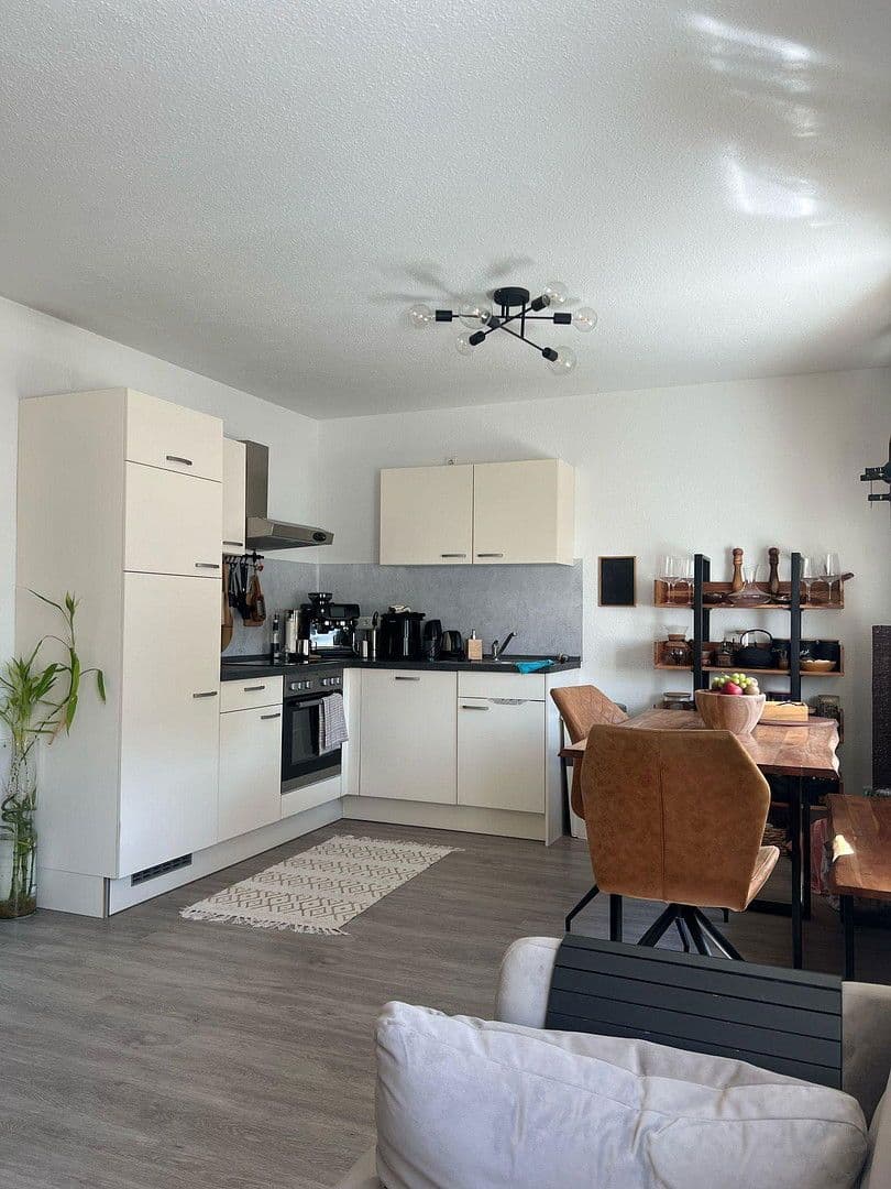 Prenájom bytu 1-izbový 12 m², Frankfurt am Main, Hesensko Prenájom bytu 1-izbový 12 m², Frankfurt am Main, Hesensko