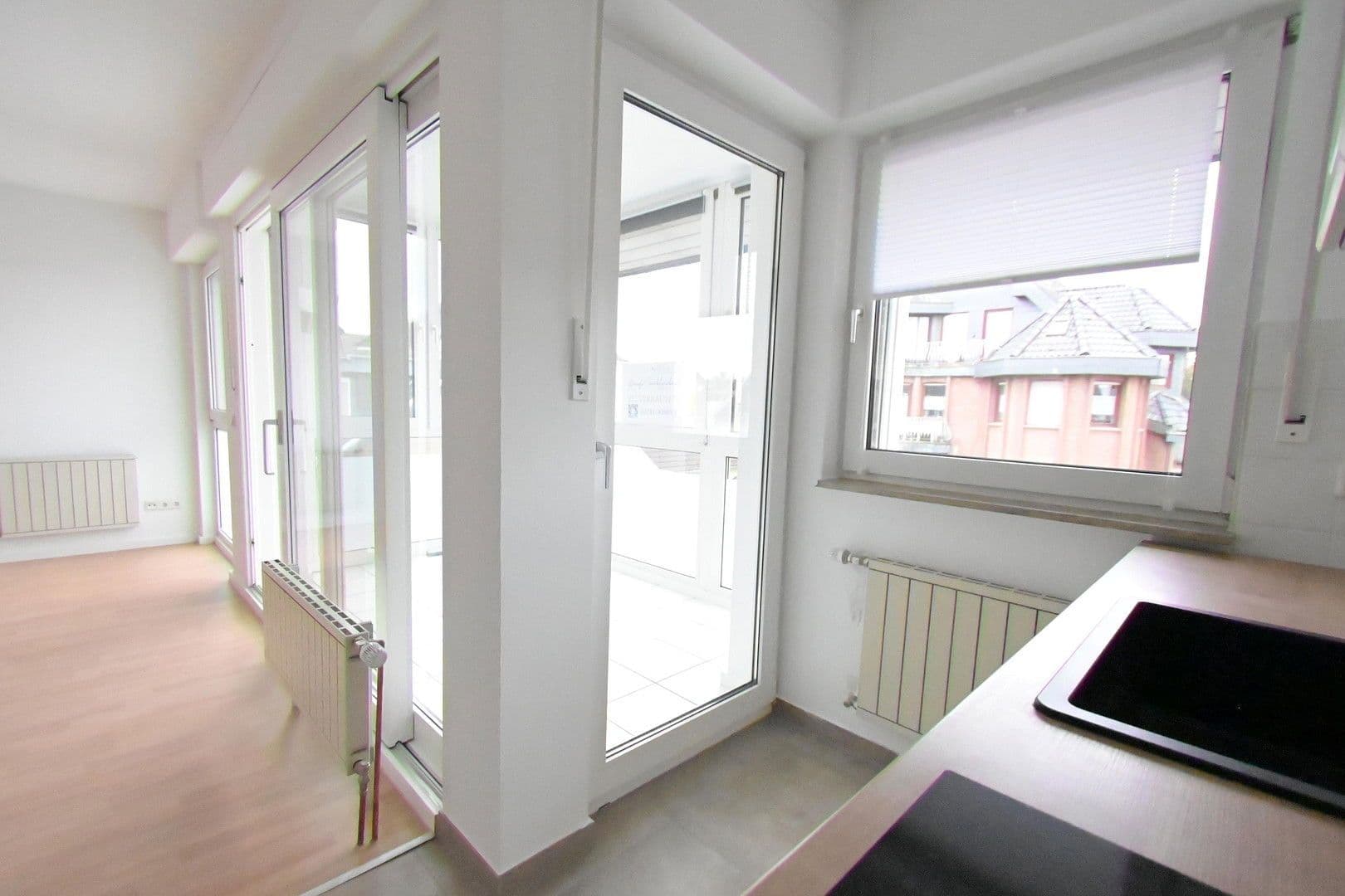 Prenájom bytu 2-izbový 55 m², Frankfurter Str. 214, Köln, Severné Porýnie - Westfálsko Prenájom bytu 2-izbový 55 m², Frankfurter Str. 214, Köln, Severné Porýnie - Westfálsko