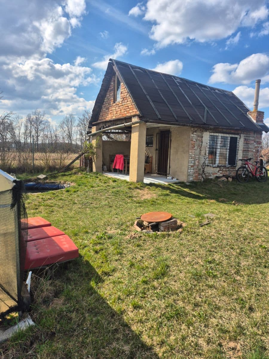 Predaj pozemku 2.950 m², Rohatec, Jihomoravský kraj Predaj pozemku 2.950 m², Rohatec, Jihomoravský kraj