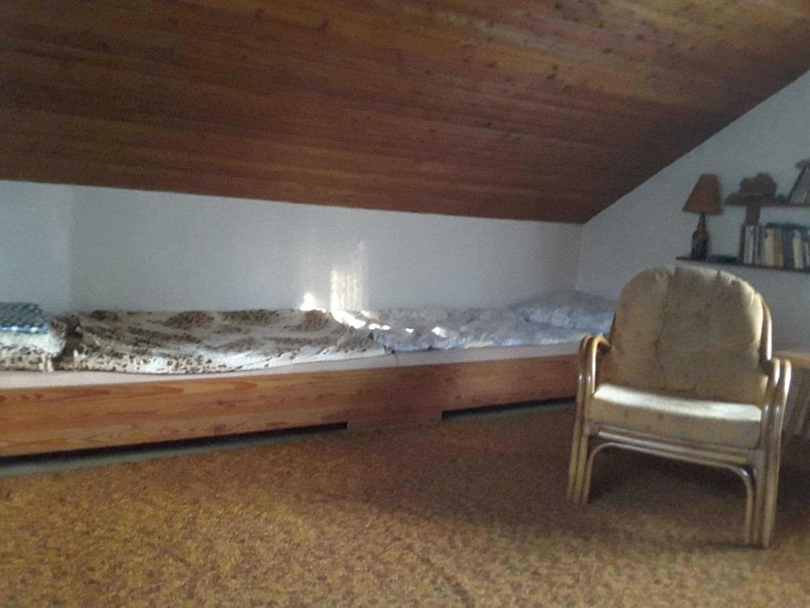 Predaj rekreačného objektu 60 m², pozemek 625 m², Kamenný Přívoz, Středočeský kraj Predaj rekreačného objektu 60 m², pozemek 625 m², Kamenný Přívoz, Středočeský kraj