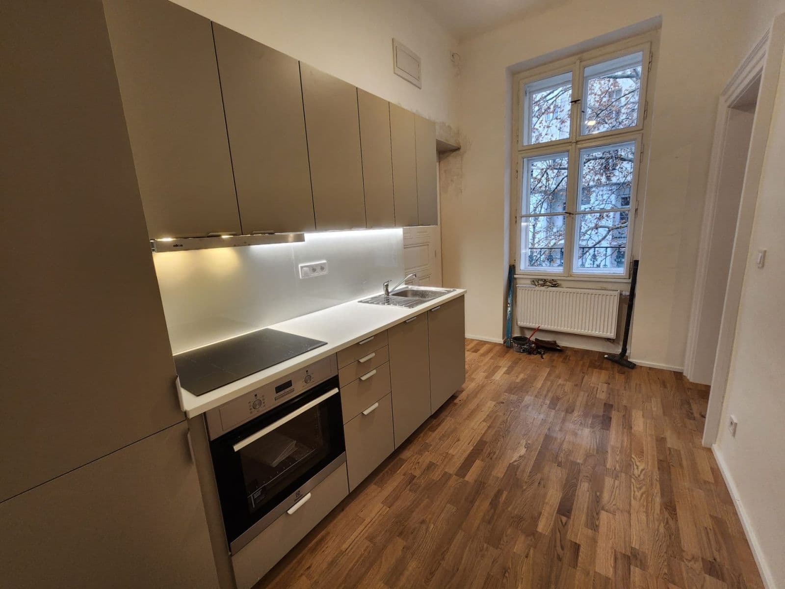 Prenájom bytu 2-izbový 40 m², Veverkova, Praha, Praha Prenájom bytu 2-izbový 40 m², Veverkova, Praha, Praha
