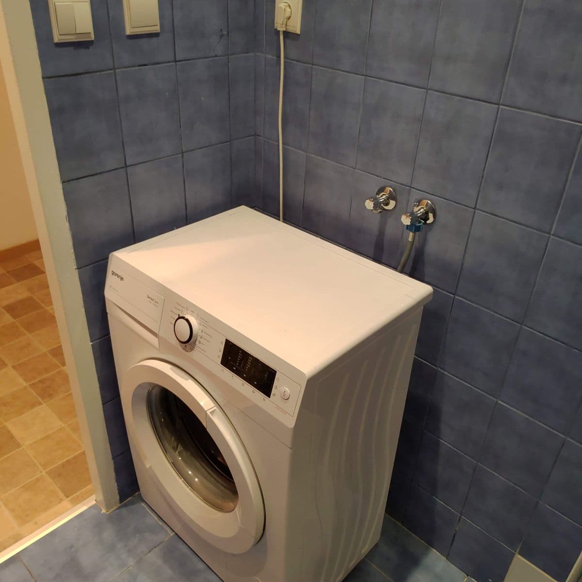 Prenájom bytu 2-izbový 44 m², Ciolkovského, Praha, Praha Prenájom bytu 2-izbový 44 m², Ciolkovského, Praha, Praha