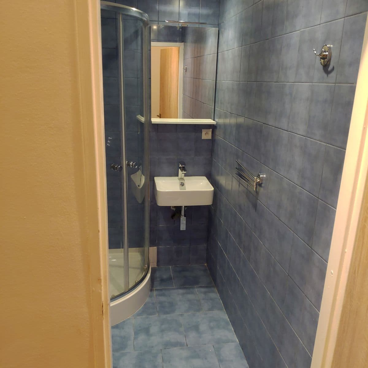 Prenájom bytu 2-izbový 44 m², Ciolkovského, Praha, Praha Prenájom bytu 2-izbový 44 m², Ciolkovského, Praha, Praha