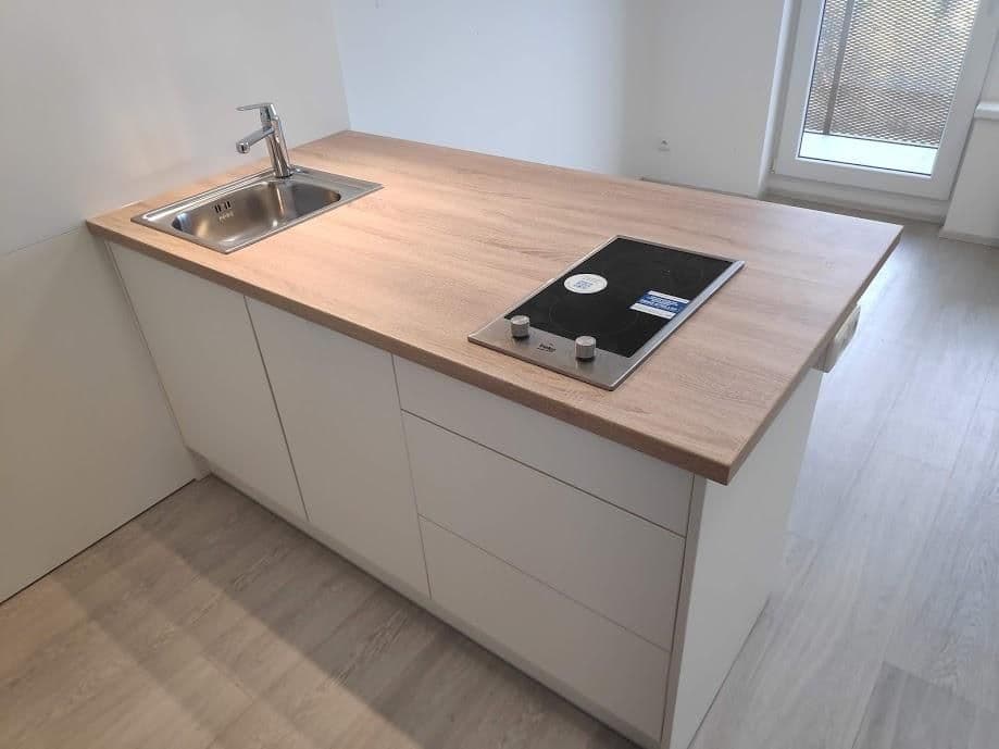 Prenájom bytu 1-izbový 28 m², Honzíkova, Praha, Praha Prenájom bytu 1-izbový 28 m², Honzíkova, Praha, Praha