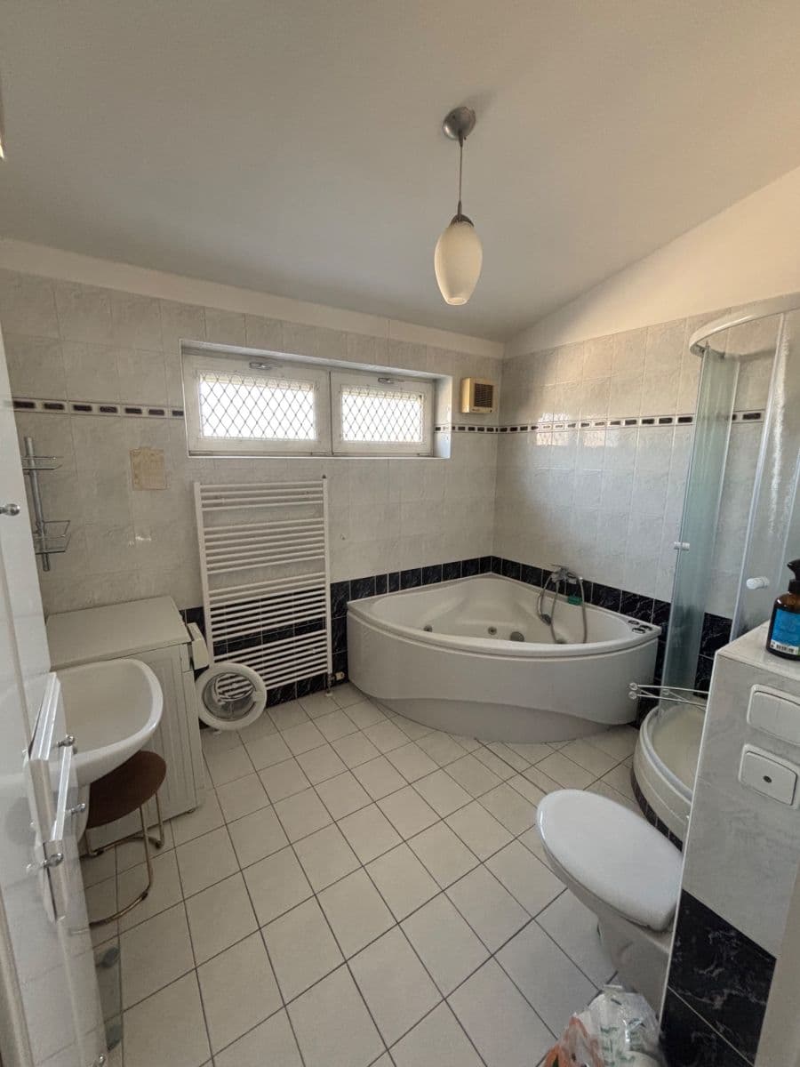 Prenájom bytu 5-izbový 22 m², Příkop, Brno, Jihomoravský kraj Prenájom bytu 5-izbový 22 m², Příkop, Brno, Jihomoravský kraj